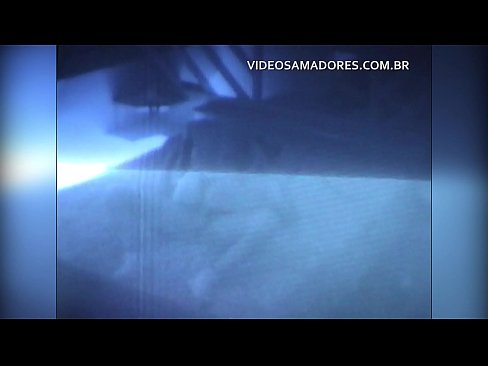 ❤️ Vyras filmuoja, kaip žmona dulkina kaimyną, ir sužino, kad jis yra raganius ❤❌ Porno video prie mūsų ﹏